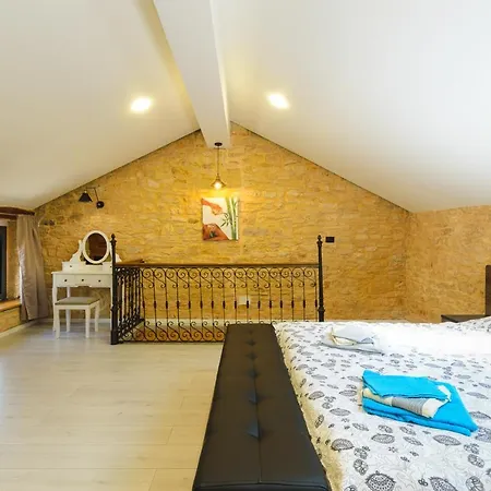 Apartment Casa Roveria