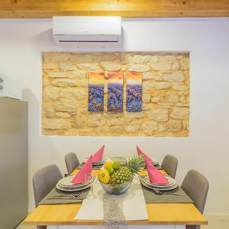 Casa Roveria Apartment
